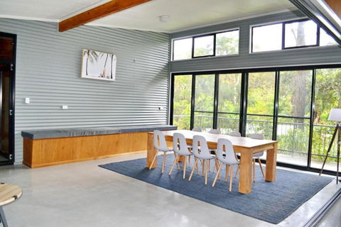 Aranakie- 7 Grey Street Arakoon - Full Linen Provided - New Castle Holiday 4