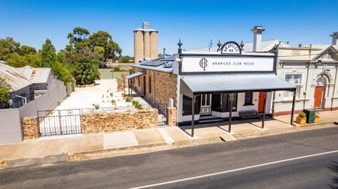 Arapiles Crash Pad - New Castle Holiday 1