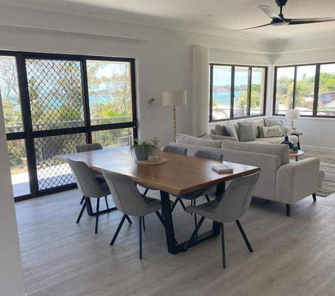 ARay At Cooee Bay - Apt A - Beach House Yeppoon - New Castle Holiday 2