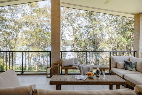 Aria Shores - Your Lakeside Haven - New Castle Holiday 0