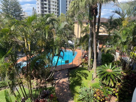 Aristocrat Apartments - New Castle Holiday 3