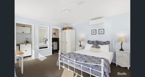 Aroha Studio - New Castle Holiday 0