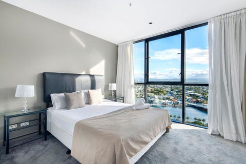 Artique 2 Bedroom Apartment Close To The Beach - CoastHM - New Castle Holiday 3