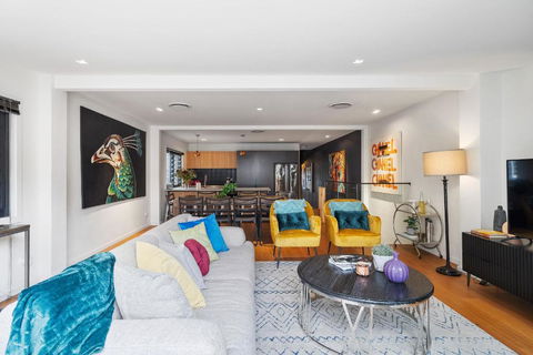 Artscape, Newtown Villa - New Castle Holiday 0