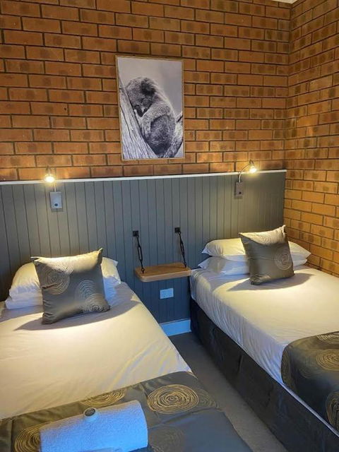 Ashleigh Court Motor Inn - New Castle Holiday 3