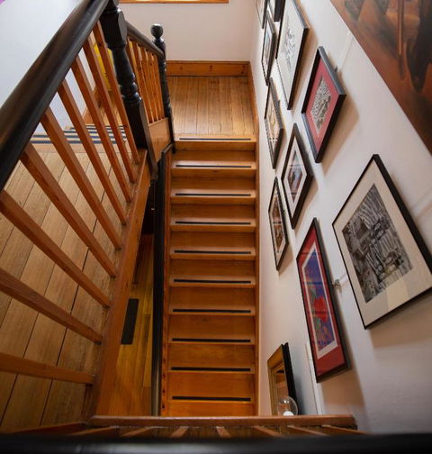 Assemblage Boutique Art B & B - New Castle Holiday 1