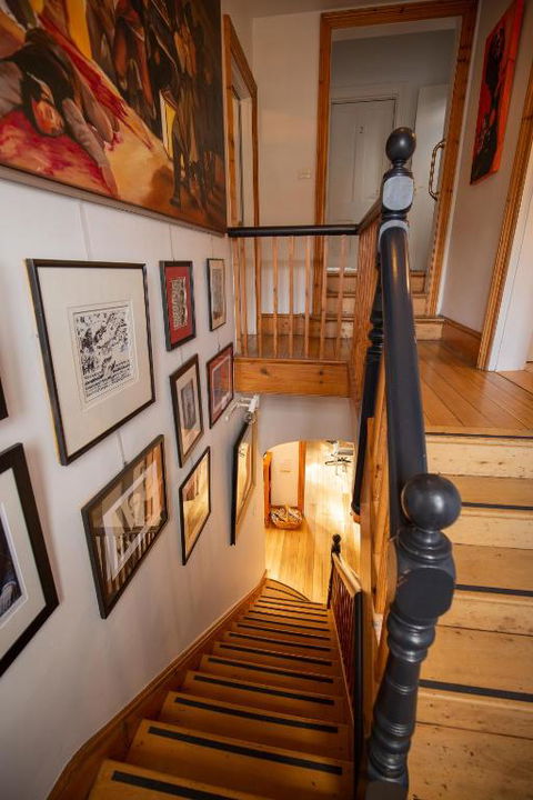 Assemblage Boutique Art B & B - New Castle Holiday 2