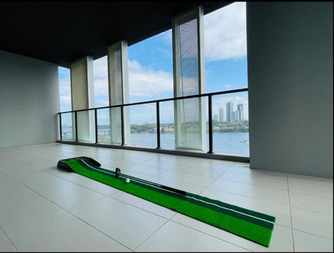 Astonishing Waterview Condo With Pool, Parking - New Castle Holiday 1
