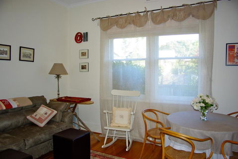 At Eleven - La Petite Maison - New Castle Holiday 3