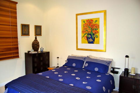 At Eleven - La Petite Maison - New Castle Holiday 4