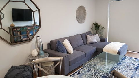 At Home Apartments - New Castle Holiday 3
