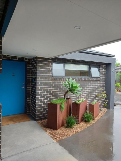 At Home Apartments - New Castle Holiday 1