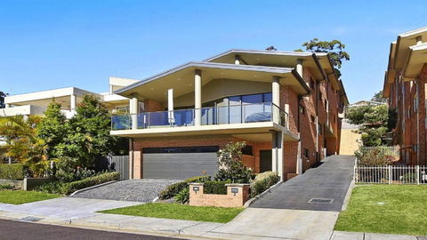 Aurora Cabarita Close To Beach, Shops, Cafes Accom Holidays - New Castle Holiday 1