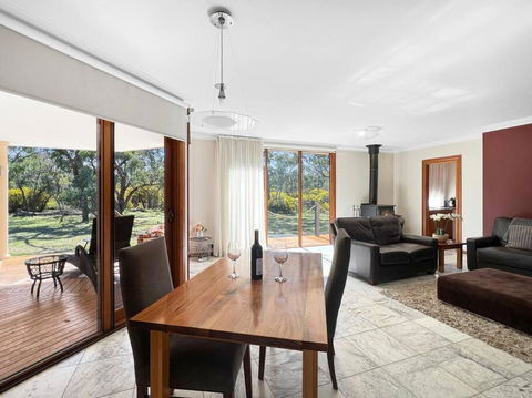 Aurora Cottages - Six Seasons - New Castle Holiday 1