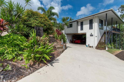 Austinmer - Cannonvale - New Castle Holiday 1