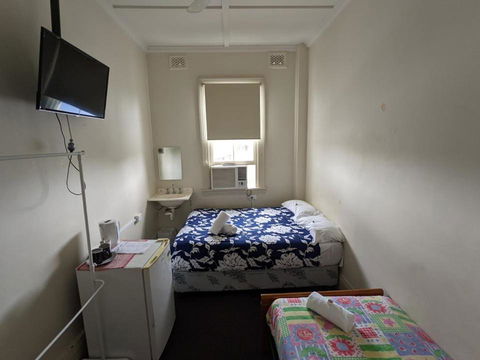Australian Hotel - New Castle Holiday 4