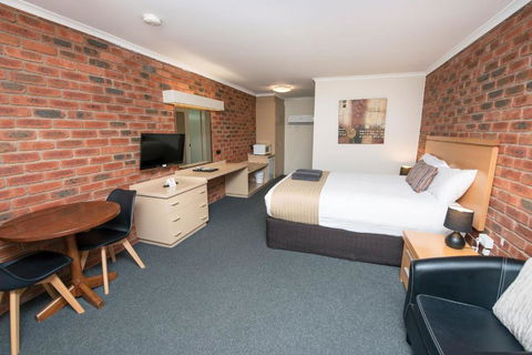 Australian Settlers Motor Inn - New Castle Holiday 1