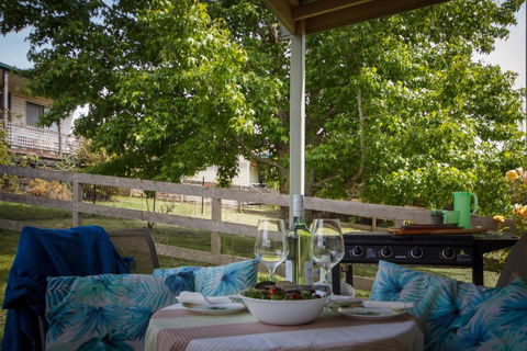 Aveley - Daylesford - New Castle Holiday 1