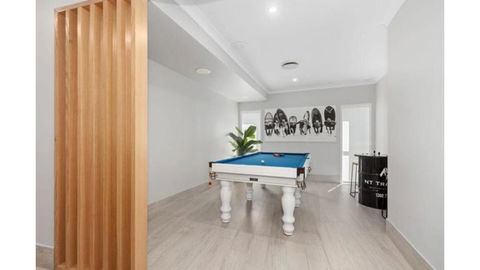 Avoca Beach Retreat - New Castle Holiday 4