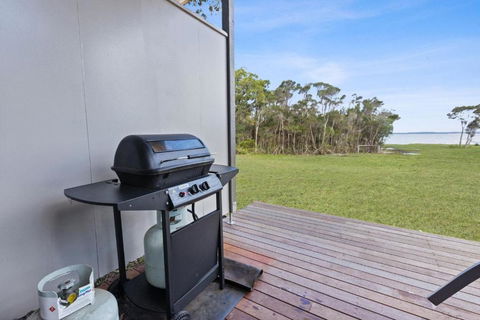 Avon - Waterfront Retreat - New Castle Holiday 4
