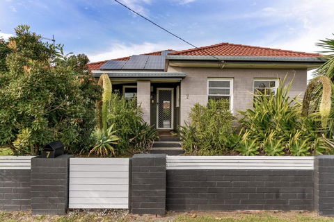 Avondale 7 Cashmore Street - New Castle Holiday 0