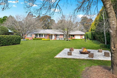 Avonlea, Bowral, Southern Highlands - New Castle Holiday 2