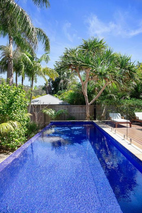 Away Guesthouse- Away On Shirley Lane - New Castle Holiday 2