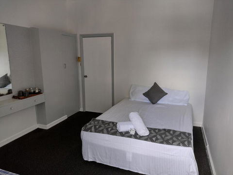 Ayr Hotel - New Castle Holiday 4