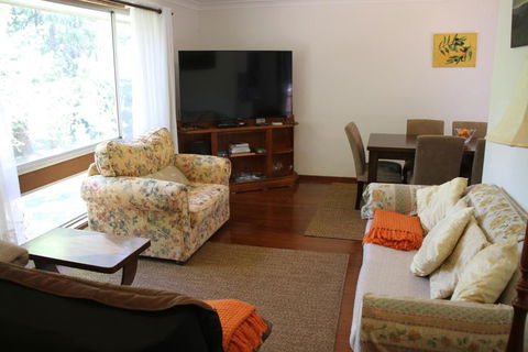 Azalea Cottage, Leura NSW Australia - New Castle Holiday 1