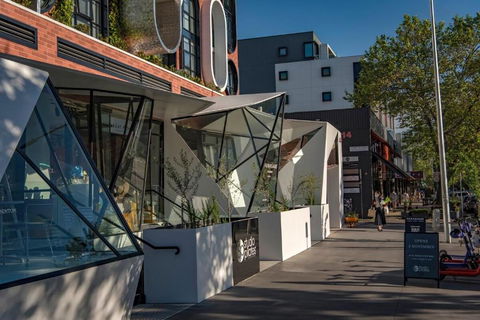 Awesome Brooklyn Inspired Stay - Mt Ainslie View - New Castle Holiday 2