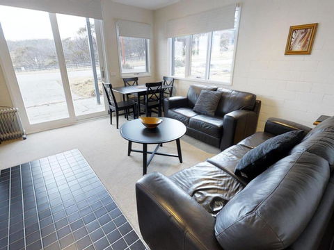 Apartment 4 - New Castle Holiday 1