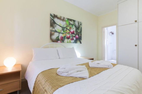 B5 Crawley Apartment 1 BRM & Sleepout Near UWA - New Castle Holiday 0