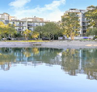 Excellsior Apartments - New Castle Holiday