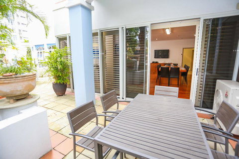 Bel Air On Broadbeach - Official - New Castle Holiday 9