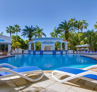 Bel Air on Broadbeach - New Castle Holiday