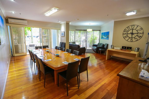 Bel Air On Broadbeach - Official - New Castle Holiday 8