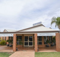 Charleville Motel - New Castle Holiday