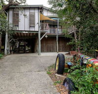 Five Bimba Tractor House - New Castle Holiday
