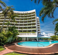 Hilton Cairns - New Castle Holiday