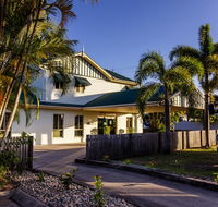 Shamrock Gardens Motel - New Castle Holiday