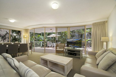 Beachcomber On The Spit - New Castle Holiday 12