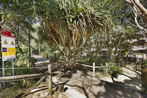 Beachcomber On The Spit - New Castle Holiday 23