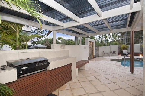 Beachcomber On The Spit - New Castle Holiday 6