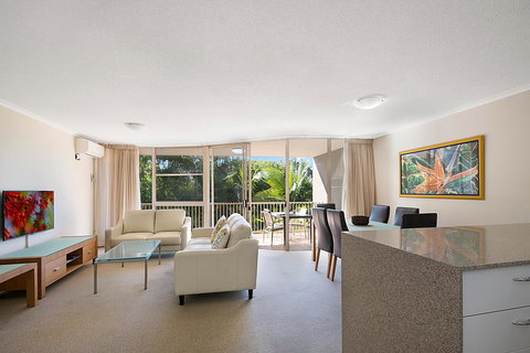 Beachcomber On The Spit - New Castle Holiday 16