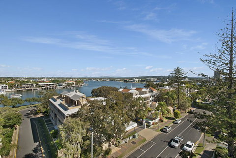 Beachcomber On The Spit - New Castle Holiday 19