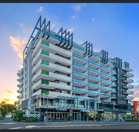 Eastwood Apartments - New Castle Holiday