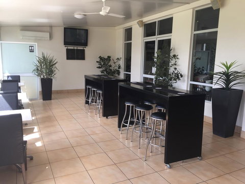 Roma Explorers Inn - New Castle Holiday 24