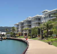Boathouse Port of Airlie - New Castle Holiday