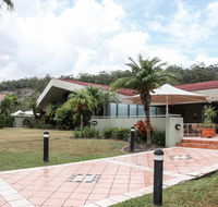 Salisbury Hotel Motel - New Castle Holiday