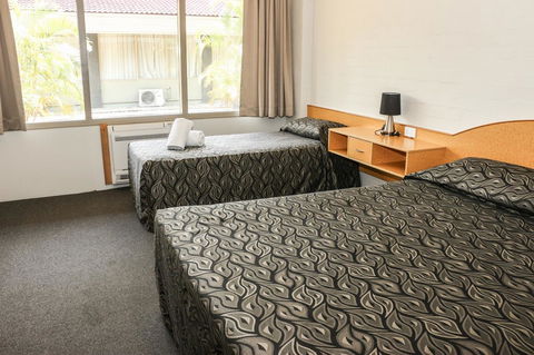 Salisbury Hotel Motel - New Castle Holiday 17